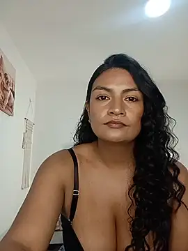 moon  issa online show from 6, 7, 2026
