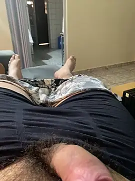 safadogggg online show from 17, 4, 2026