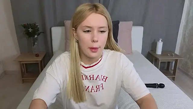 MelissaAvis online show from 3, 6, 2026