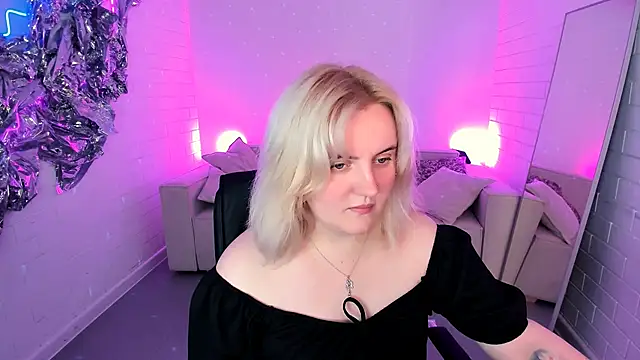 Snapshot of KathyBriggs chatting on 31, 5, 2026 KathyBriggs online show from 31, 5, 2026