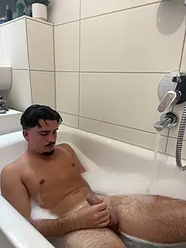 Snapshot of fuckkboy11 chatting on 25, 3, 2026 fuckkboy11 online show from 25, 3, 2026