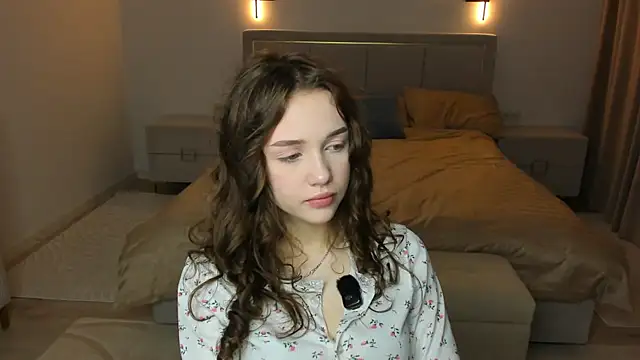 Snapshot of SharriSang chatting on 19, 7, 2026 SharriSang online show from 19, 7, 2026
