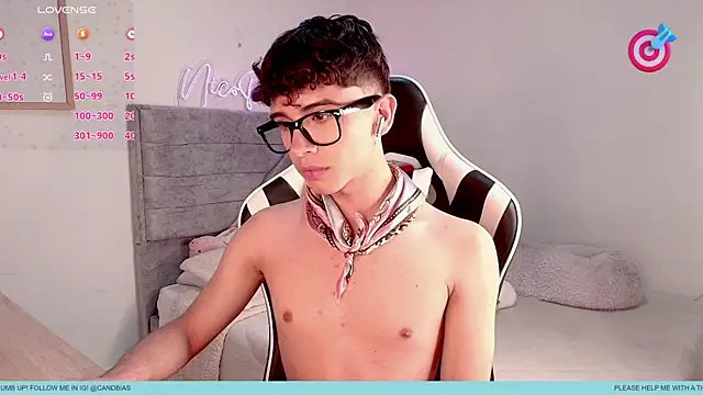 Snapshot of niico_prince chatting on 18, 7, 2026 niico prince online show from 18, 7, 2026