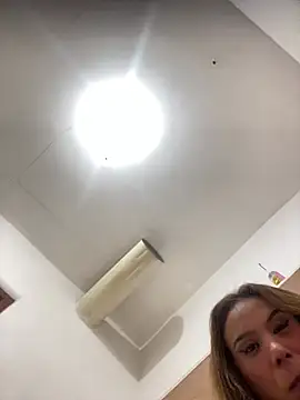 Jullyanaximeness online show from 20, 7, 2026