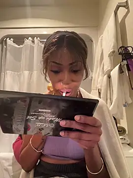 Snapshot of MzBeautyInk chatting on 29, 3, 2026 MzBeautyInk online show from 29, 3, 2026