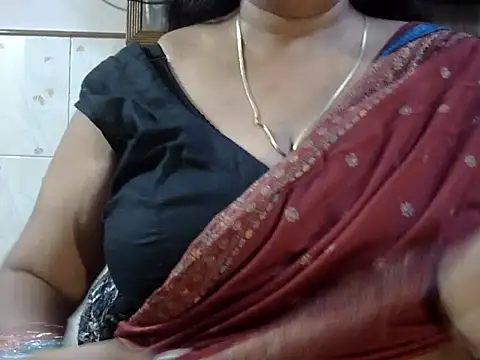 Snapshot of SweetRashii chatting on 16, 7, 2026 SweetRashii online show from 16, 7, 2026