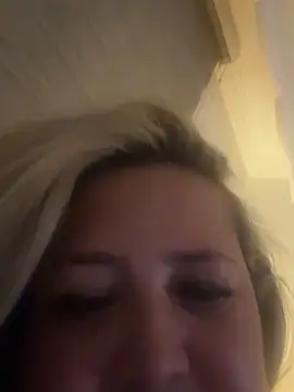 Martinacurvy  online show from 29, 3, 2026