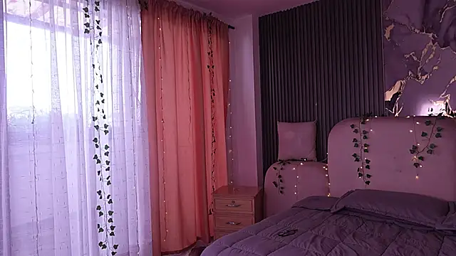 LilithLuxor  online show from 1, 4, 2026