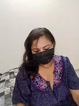 Snapshot of Hoty_bhabii chatting on 13, 4, 2026 Hoty bhabii online show from 13, 4, 2026