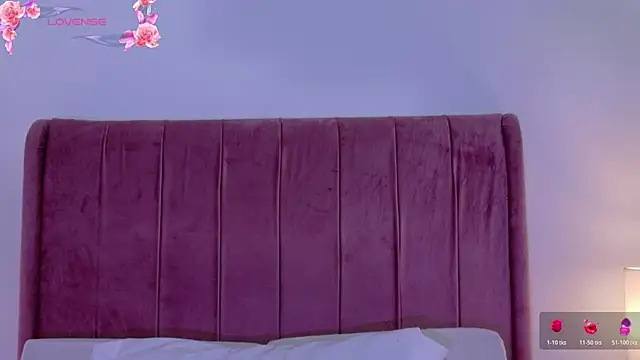 MoollyLove online show from 25, 6, 2026