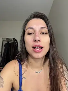 Snapshot of Carolzinhalux69 chatting on 5, 7, 2026 Carolzinhalux69 online show from 5, 7, 2026