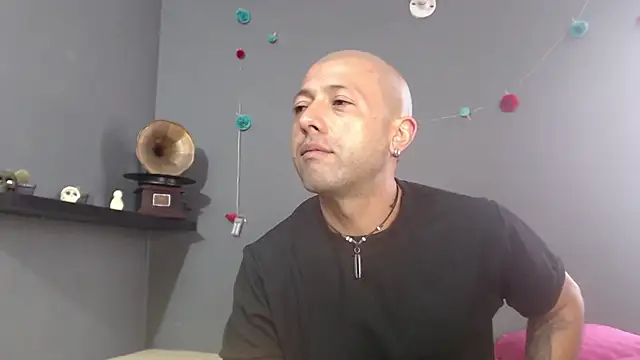  bonnie and clyde online show from 1, 7, 2026