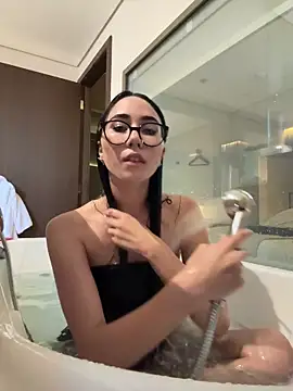 juliacosta online show from 18, 4, 2026