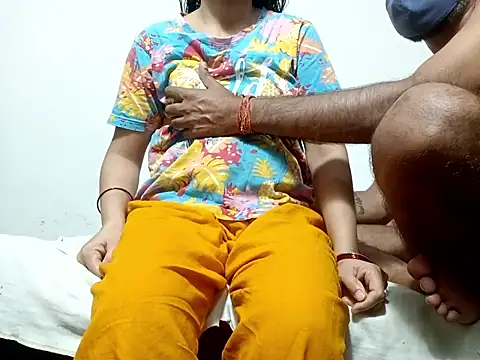 Sexyy Bhabhi 143 online show from 15, 4, 2026