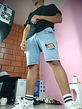 romeohotpig online show from 9, 7, 2026