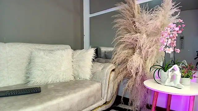 Zoee 8 online show from 29, 5, 2026