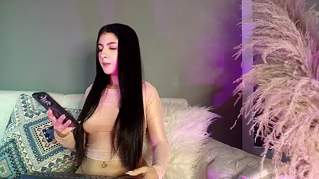 Zoee 8 online show from 10, 7, 2026