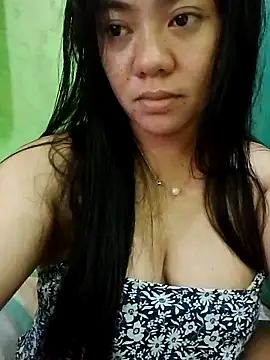 Snapshot of sweety_honey27 chatting on 6, 4, 2026 sweety honey27 online show from 6, 4, 2026