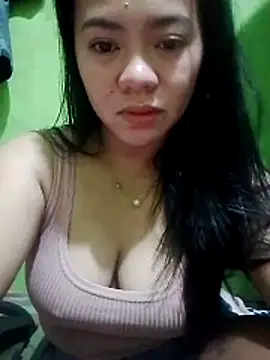 Snapshot of sweety_honey27 chatting on 15, 4, 2026 sweety honey27 online show from 15, 4, 2026