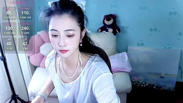 Snapshot of summer_uu chatting on 18, 5, 2026 summer uu online show from 18, 5, 2026