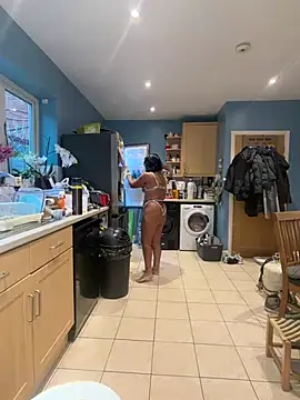 IvyBelleMilf online show from 14, 7, 2026