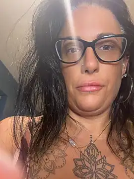 IvyBelleMilf online show from 15, 7, 2026
