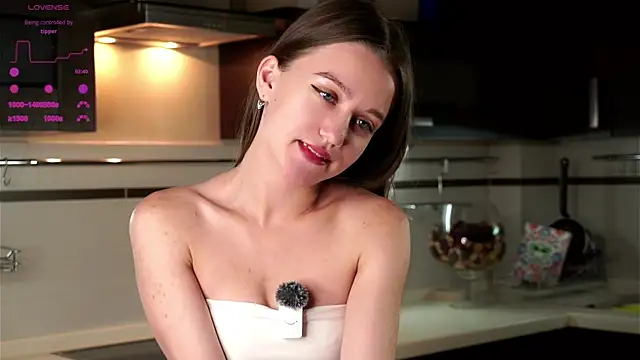sinfulThea online show from 17, 7, 2026
