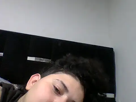 Snapshot of lunaa_love chatting on 29, 3, 2026 lunaa love online show from 29, 3, 2026