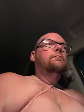 Snapshot of hugemanbreasts chatting on 12, 6, 2026 hugemanbreasts online show from 12, 6, 2026