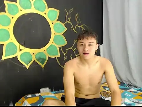 Snapshot of Boy_Lovely18 chatting on 29, 3, 2026 Boy Lovely18 online show from 29, 3, 2026