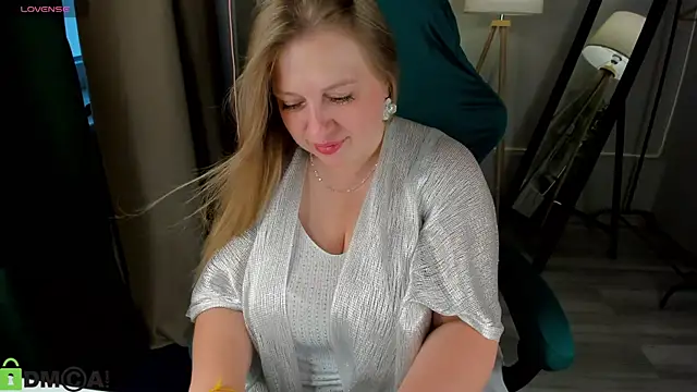 Snapshot of CleoXotie chatting on 12, 7, 2026 CleoXotie online show from 12, 7, 2026