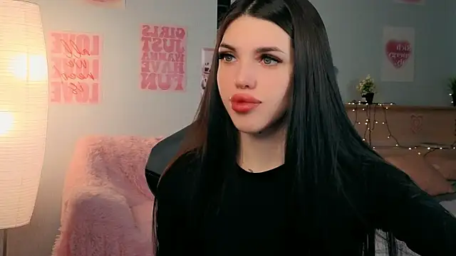 molly rettyy online show from 4, 5, 2026