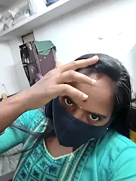 Snapshot of Tamil_Sangeetha chatting on 12, 4, 2026 Tamil Sangeetha online show from 12, 4, 2026