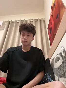 sexyboy-3525 online show from 7, 4, 2026