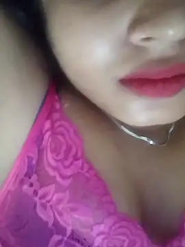 Snapshot of priyahot2001 chatting on 26, 4, 2026 priyahot2001 online show from 26, 4, 2026