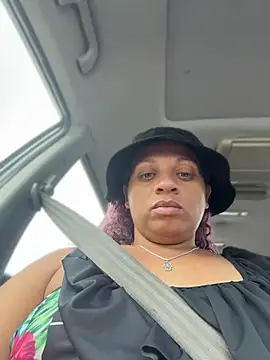 Snapshot of SHY_QUINN chatting on 21, 6, 2026 SHY QUINN online show from 21, 6, 2026