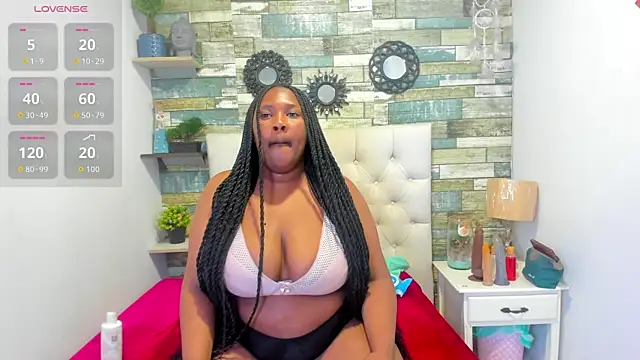 Skylernaomi online show from 16, 7, 2026