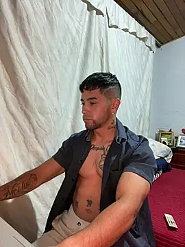 Snapshot of Sexmuscle17 chatting on 4, 6, 2026 Sexmuscle17 online show from 4, 6, 2026