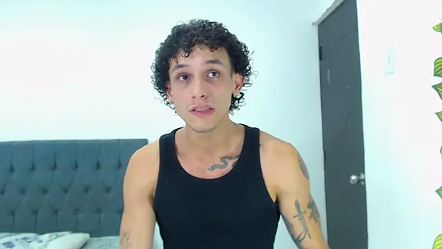 Snapshot of Dann_carterr chatting on 16, 4, 2026 Dann carterr online show from 16, 4, 2026