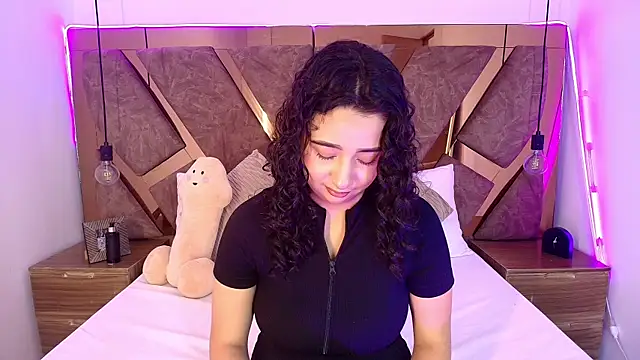 bella swwan  online show from 21, 6, 2026