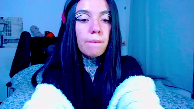 LannieGonzales online show from 24, 5, 2026