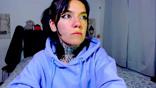 LannieGonzales online show from 1, 6, 2026