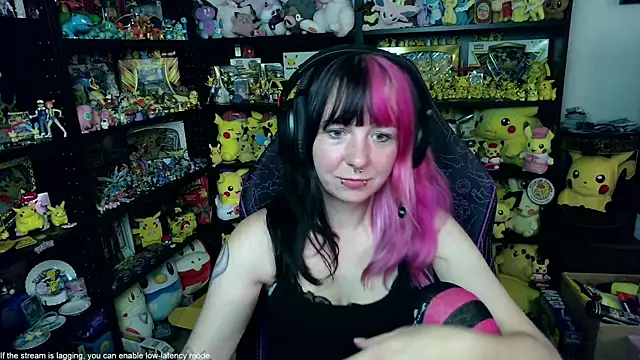 CutieTracer online show from 12, 7, 2026