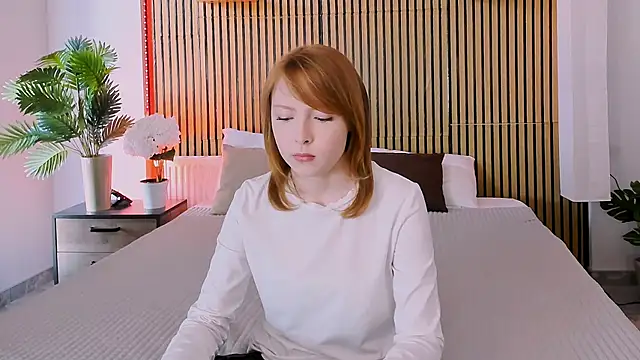 Snapshot of CherryCrushLove chatting on 11, 4, 2026 CherryCrushLove online show from 11, 4, 2026