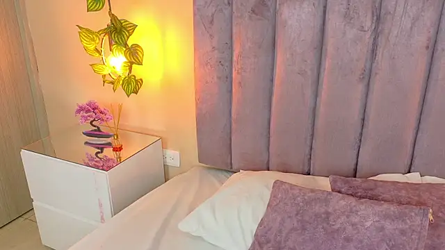 angelicaa garcia online show from 8, 5, 2026