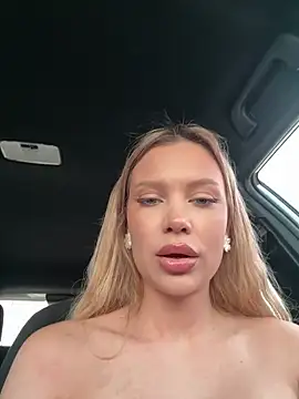 Girl-Mia online show from 8, 4, 2026