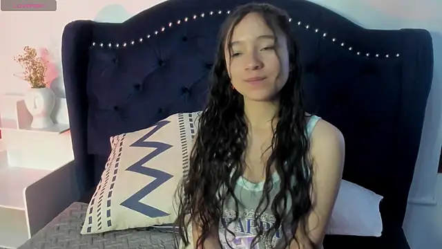 Honney Bunny18 online show from 6, 4, 2026
