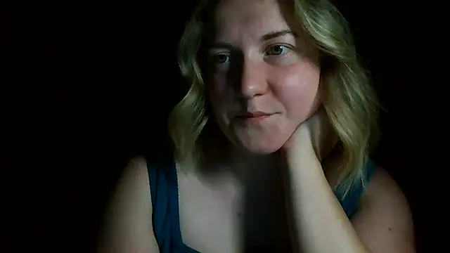 Snapshot of TinaKittyX chatting on 16, 5, 2026 TinaKittyX online show from 16, 5, 2026