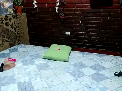 kristalmarelyn online show from 11, 4, 2026