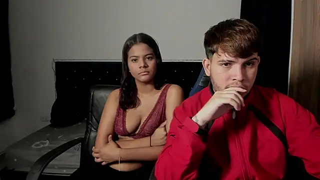 Snapshot of val_andBry chatting on 2, 4, 2026 val andBry online show from 2, 4, 2026